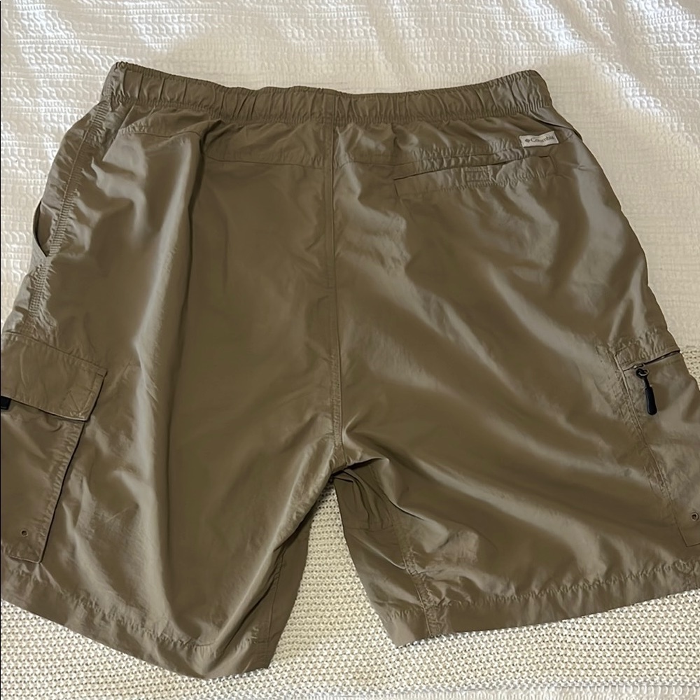Columbia Men's Brown Casual Shorts - Picture 2 of 9